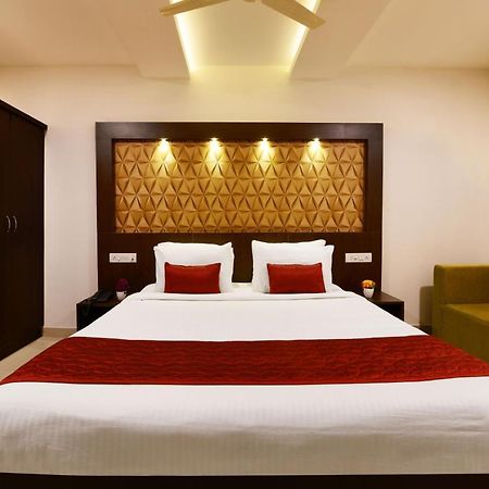 Hotel Bv Colours By Rivido, Begur Main Road บังกาลอร์ ภายนอก รูปภาพ