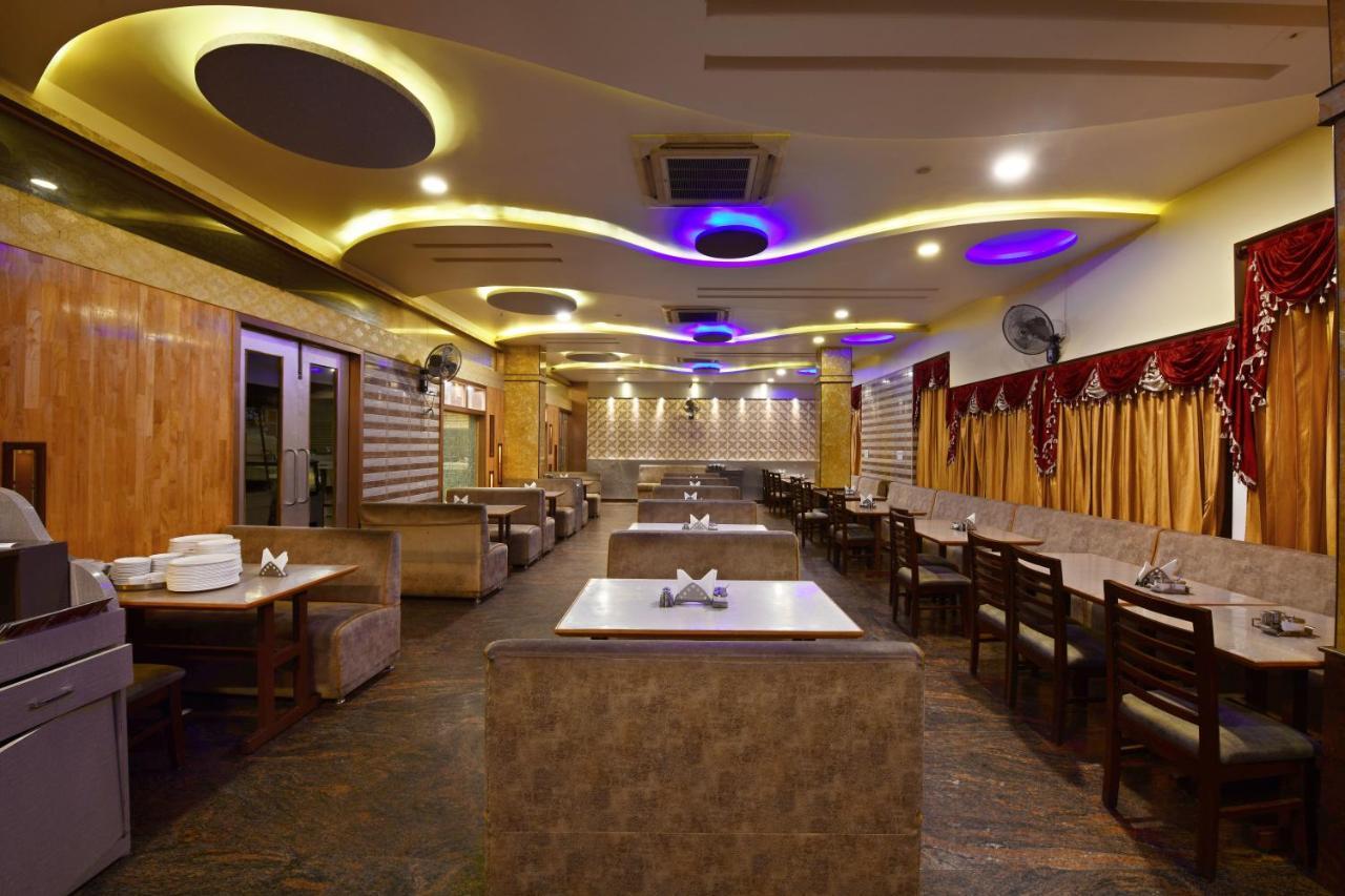 Hotel Bv Colours By Rivido, Begur Main Road บังกาลอร์ ภายนอก รูปภาพ